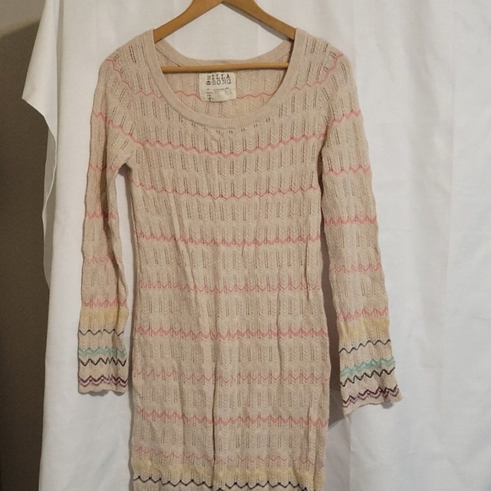 Billabong Oatmeal Colored Crochet Long Sleeve Size Medium